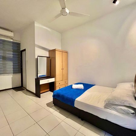 Medina Homestay Chukai Kemaman Экстерьер фото