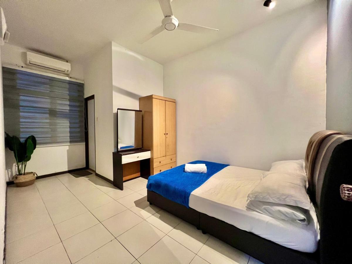 Medina Homestay Chukai Kemaman Экстерьер фото